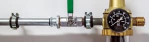 Cómo reducir la presión del agua con una manorreductor